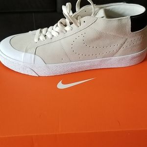 Nike SB skateboard Zoom Blazer Chukka